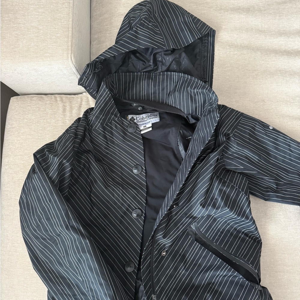 Columbia womens rain coat/ or for snowboarding